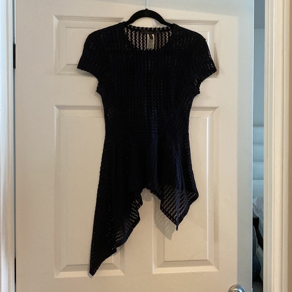 BCBGMAXAZRIA Asymmetrical Peplum Lace Top - Picture 2 of 4